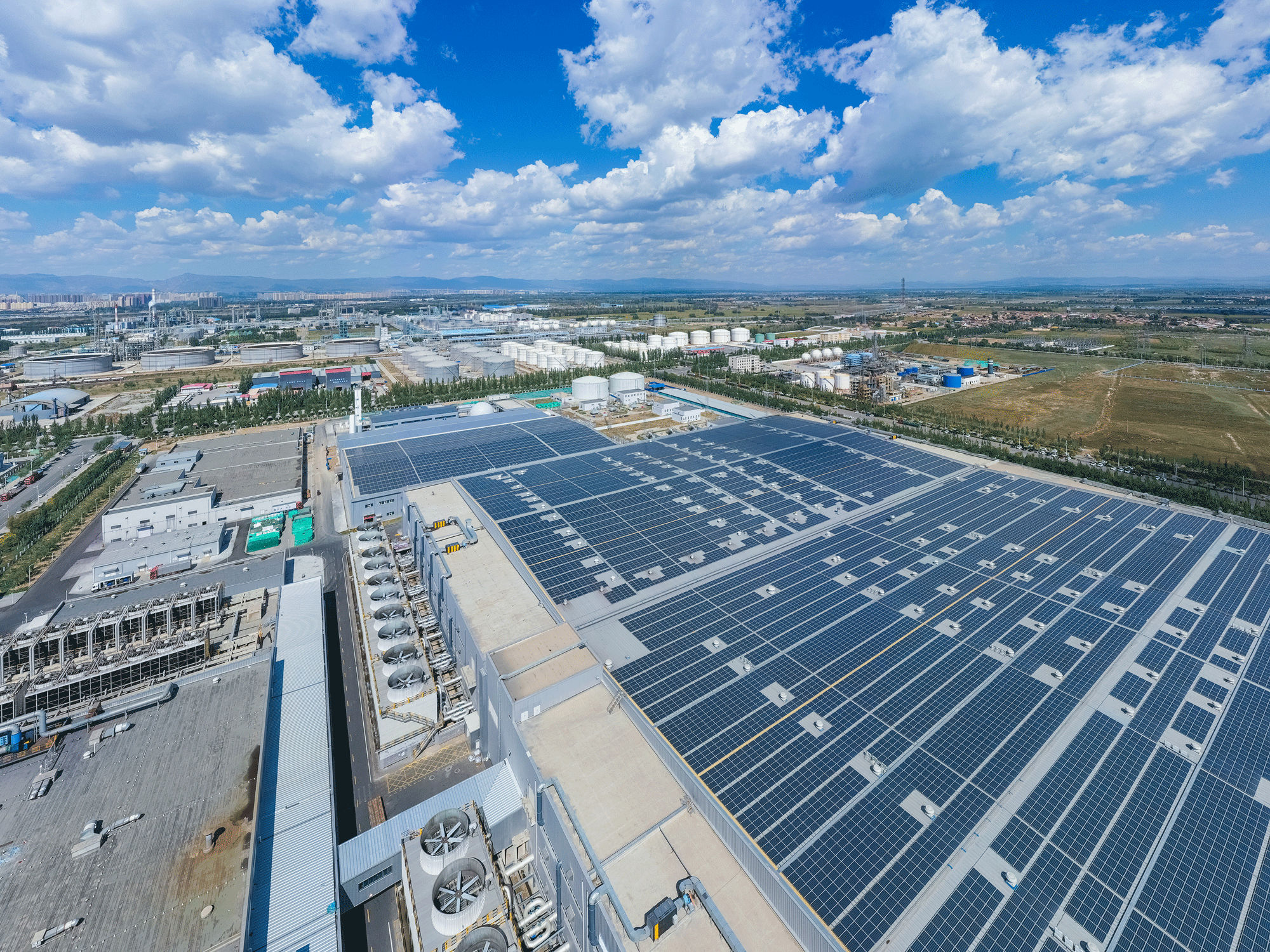 聚·變 | 光“賦”未來——探索光伏建筑一體化(圖7) 聚·變 | 光“賦”未來——探索光伏建筑一體化(圖7)