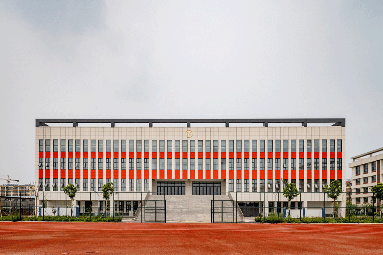 高考加油丨萬事達助力裝配式鋼結構校園建設(圖5) 高考加油丨萬事達助力裝配式鋼結構校園建設(圖5)