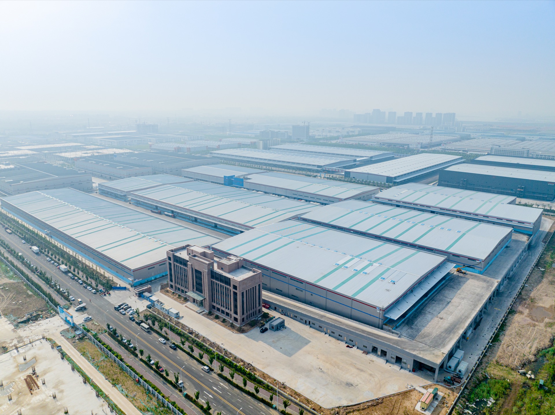 萬事達(dá)助力現(xiàn)代化冷庫建設(shè),促進(jìn)產(chǎn)業(yè)創(chuàng)新發(fā)展(圖1) 萬事達(dá)助力現(xiàn)代化冷庫建設(shè),促進(jìn)產(chǎn)業(yè)創(chuàng)新發(fā)展(圖1)