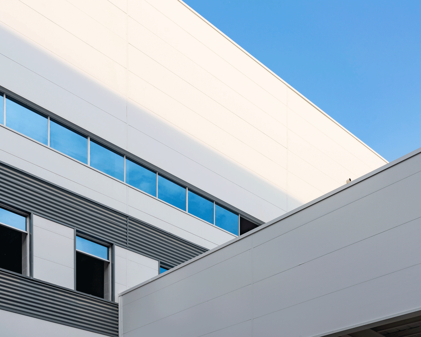 綠色建材與智能制造,萬(wàn)事達(dá)助推格力電器打造可持續(xù)工廠(圖7) 綠色建材與智能制造,萬(wàn)事達(dá)助推格力電器打造可持續(xù)工廠(圖7)