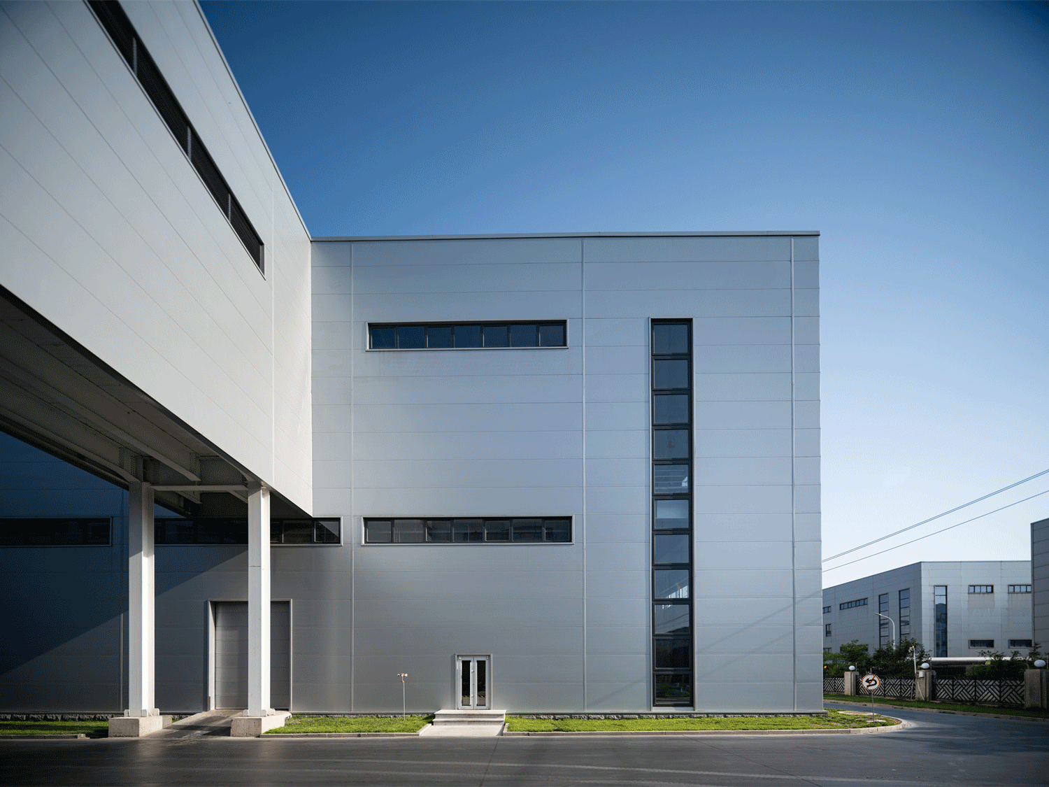 工業上樓與立體庫協同增效,華興寵物開啟“新高度”(圖12) 工業上樓與立體庫協同增效,華興寵物開啟“新高度”(圖12)