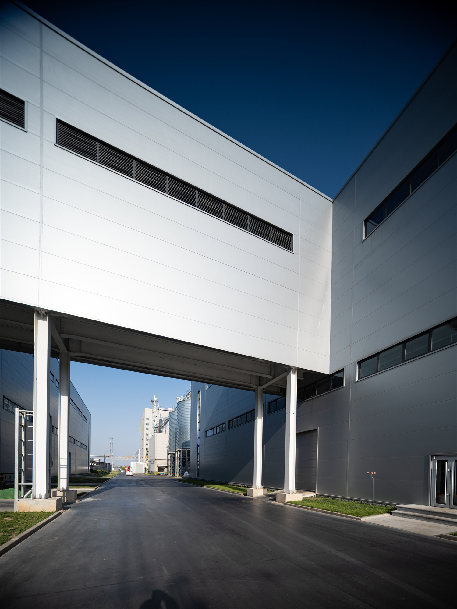 工業上樓與立體庫協同增效,華興寵物開啟“新高度”(圖10) 工業上樓與立體庫協同增效,華興寵物開啟“新高度”(圖10)