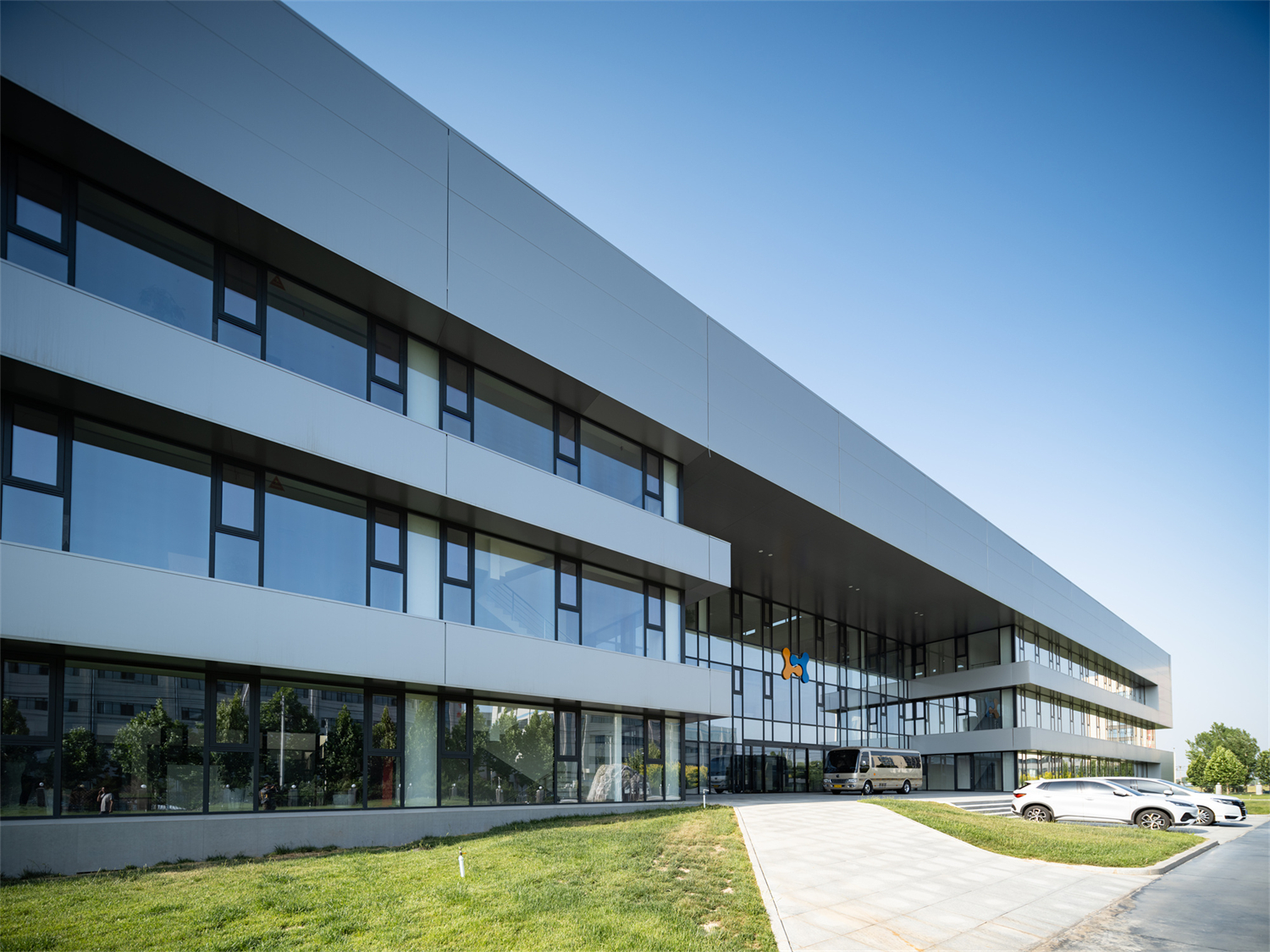 工業上樓與立體庫協同增效,華興寵物開啟“新高度”(圖5) 工業上樓與立體庫協同增效,華興寵物開啟“新高度”(圖5)